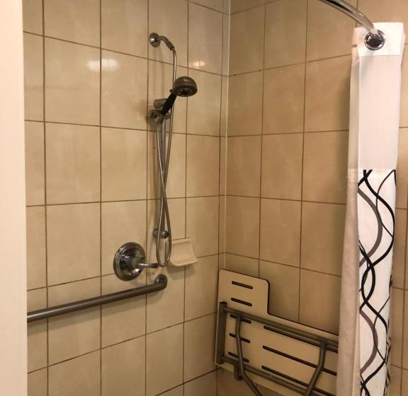 اتاق استاندارد با تخت بزرگ برای معلولان, Seaside Inn