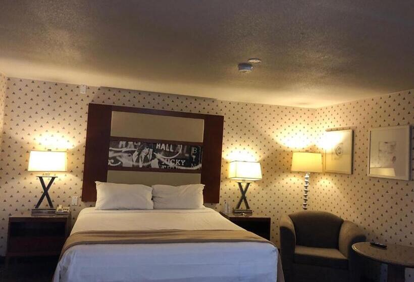 اتاق لوکس, Sunrise Inn