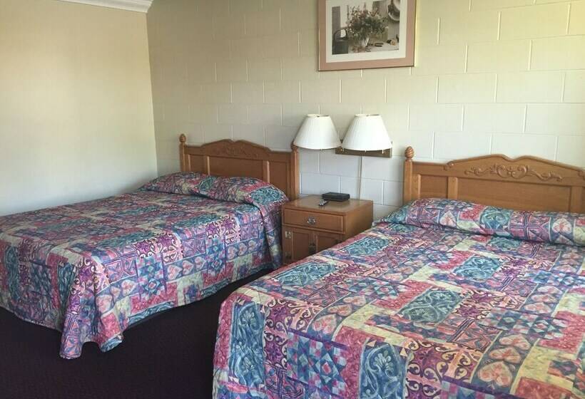 اتاق استاندارد با 2 تخت دوبل, Village Inn