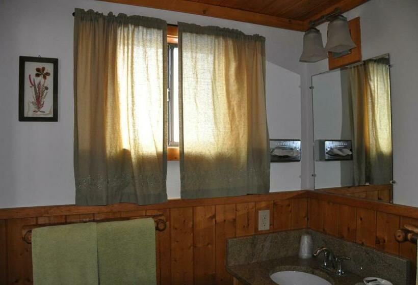 اتاق استاندارد, Long Holiday Motel