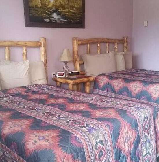 اتاق استاندارد با 2 تخت دوبل, Long Holiday Motel