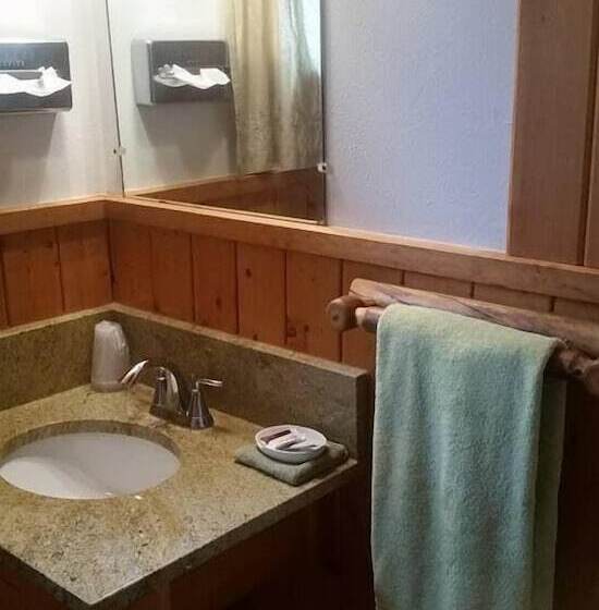 اتاق استاندارد با 2 تخت دوبل, Long Holiday Motel