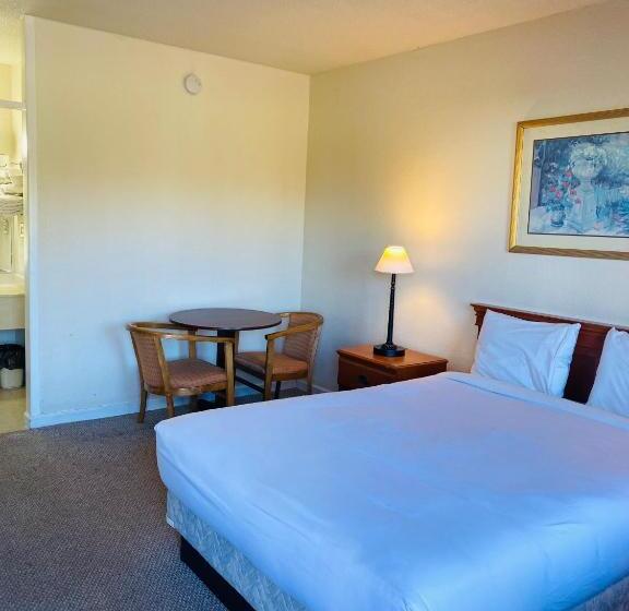 اتاق استاندارد, Traveler's Place Inn & Suites