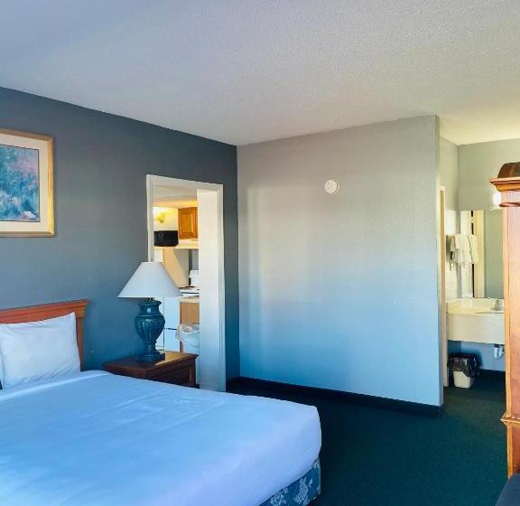 سوییت, Traveler's Place Inn & Suites