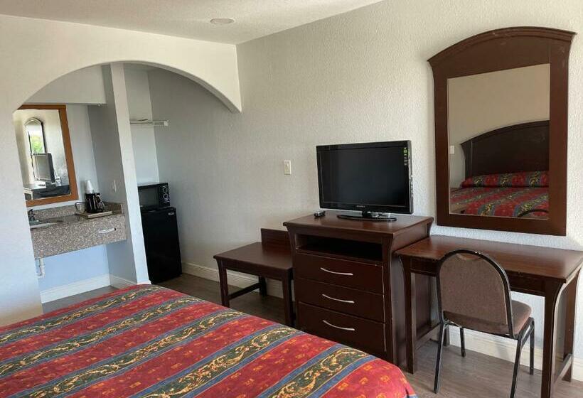 اتاق استاندارد با تخت بزرگ, Western Inn