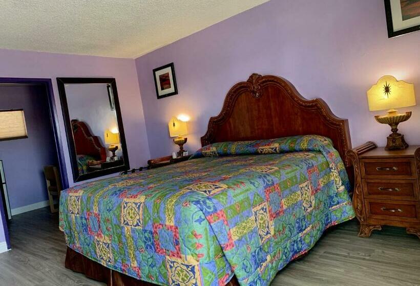 اتاق استاندارد با تخت بزرگ, Walden Motel