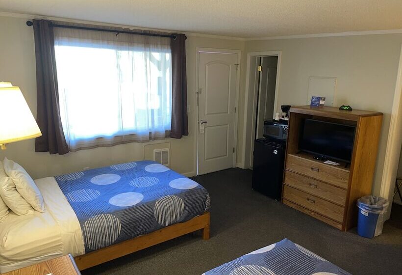 اتاق استاندارد با 2 تخت دوبل, A Holiday Motel   Maggie Valley