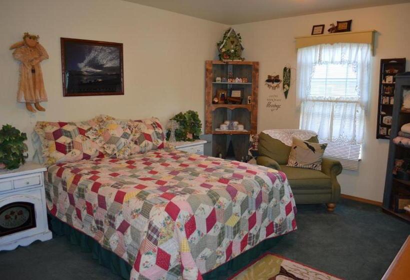 اتاق پرمیوم, Alaska's Lake Lucille Bed & Breakfast