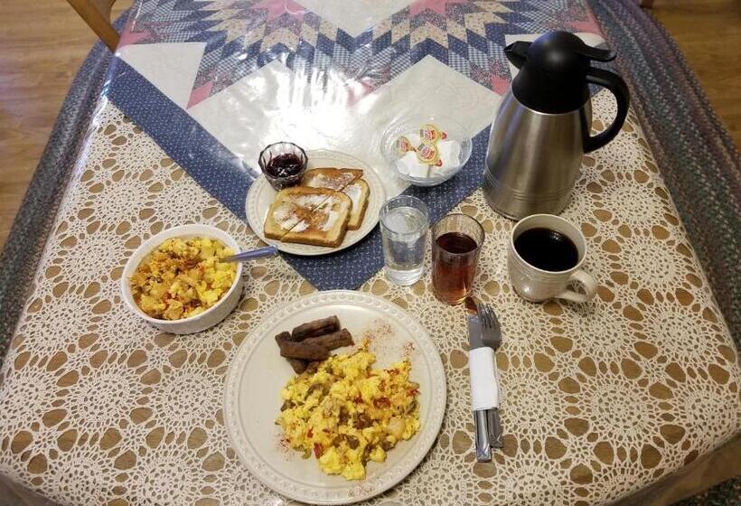 اتاق لوکس, Alaska's Lake Lucille Bed & Breakfast