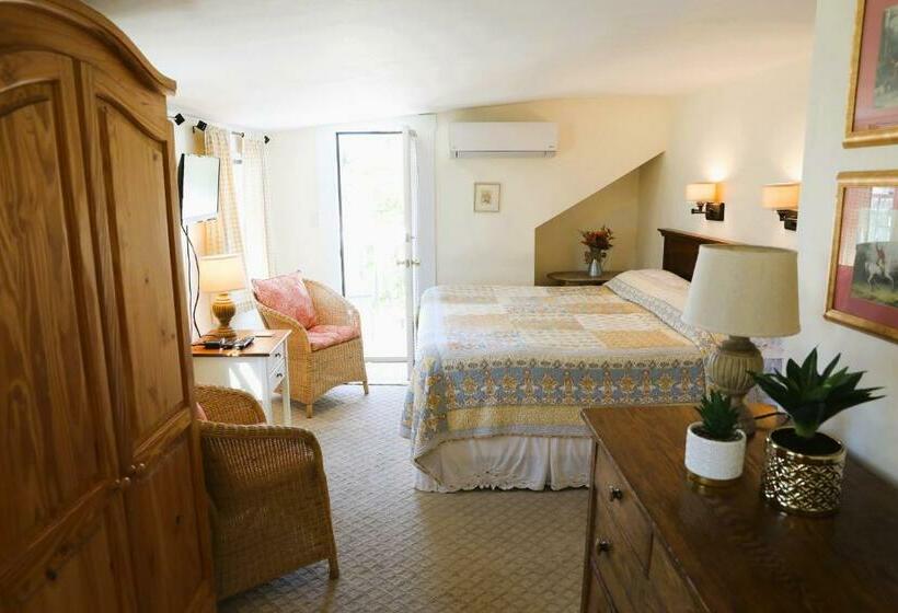 스탠다드 룸 킹사이즈 침대, An English Garden Bed & Breakfast