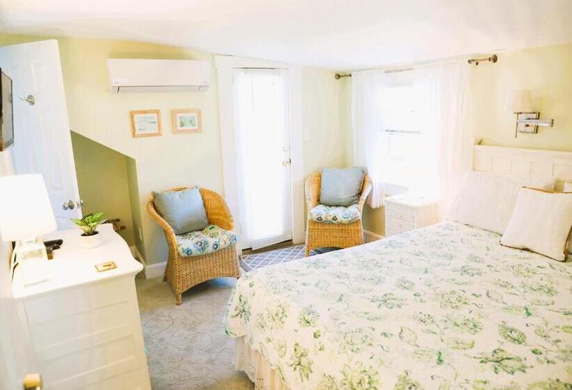스탠다드 룸 퀸사이즈 침대, An English Garden Bed & Breakfast