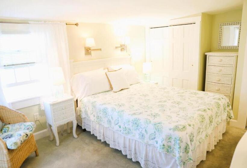 스탠다드 룸 퀸사이즈 침대, An English Garden Bed & Breakfast