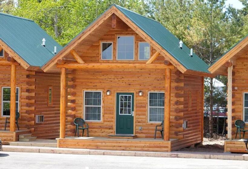 اتاق استاندارد برای معلولان, Cabins Of Mackinaw & Lodge