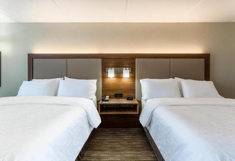 اتاق استاندارد برای معلولان, Holiday Inn Express And Suites Cedar Falls Waterloo