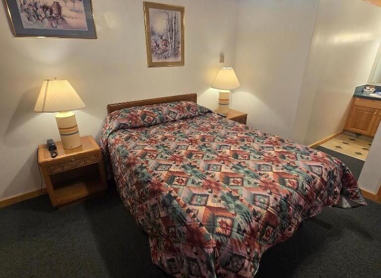اتاق لوکس یک تخته, Jared S Wild Rose Ranch Resort