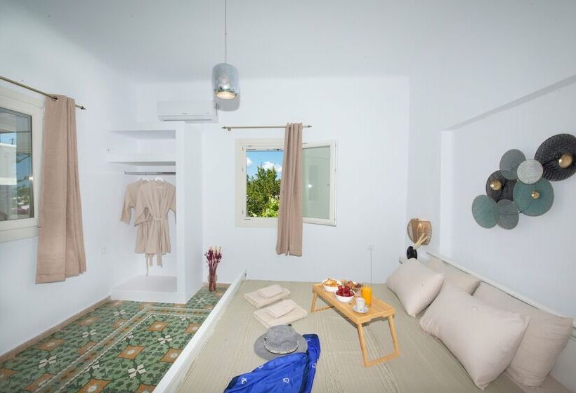 اتاق خانوادگی, Boutique Di Vito