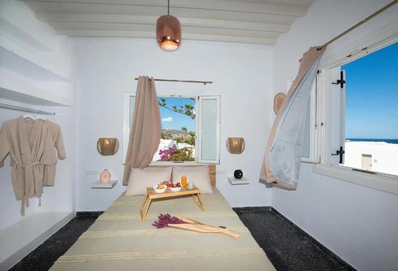اتاق لوکس با چشم‌انداز دریا, Boutique Di Vito