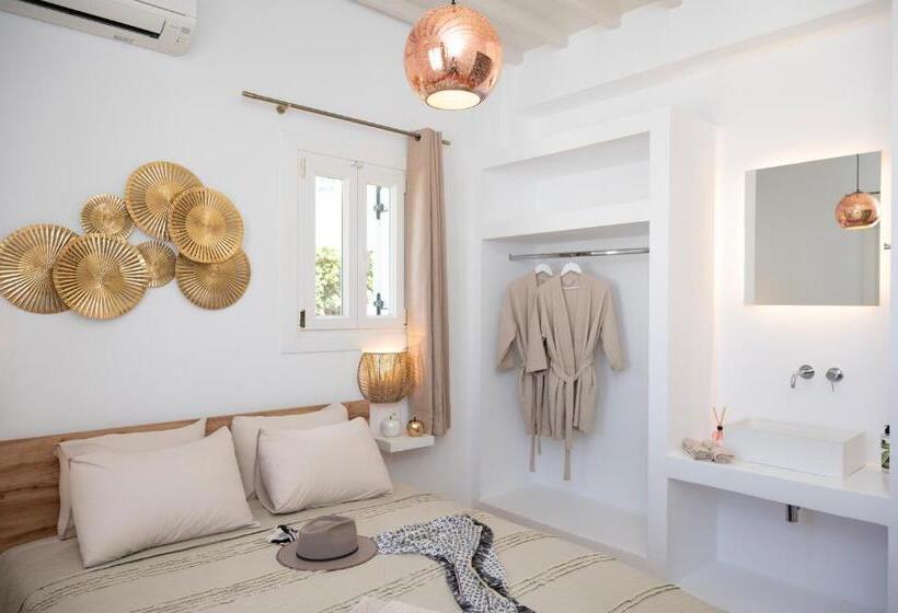 اتاق لوکس با چشم‌انداز دریا, Boutique Di Vito