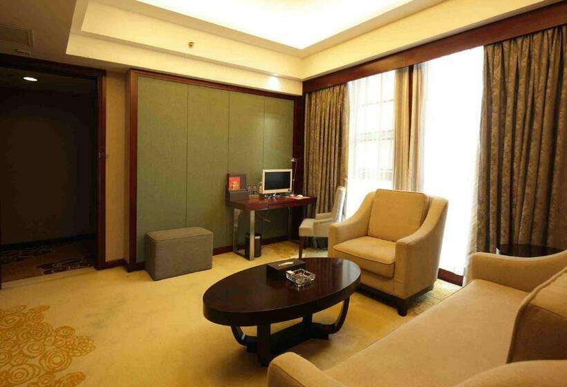 سوییت, Huagang International
