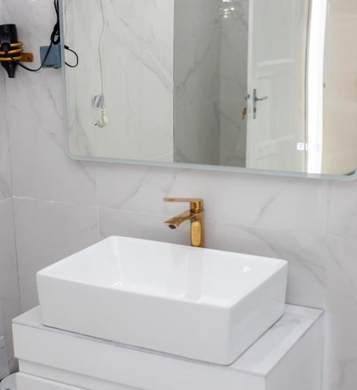 اتاق استاندارد با تخت بزرگ, Kapreece Luxury Home