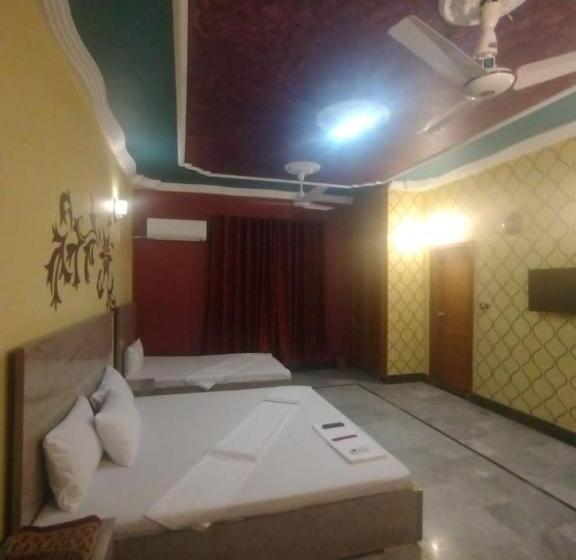 اتاق لوکس, Royalvilla Guest House Karachi 1