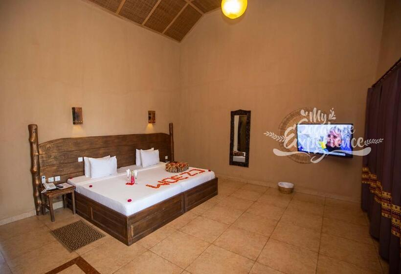 سوییت اجرایی, Sogakope Beach Resort & Spa