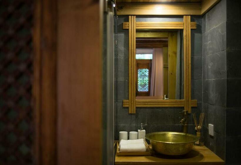 اتاق استاندارد, Courtyard Shangri La 藏舍小院