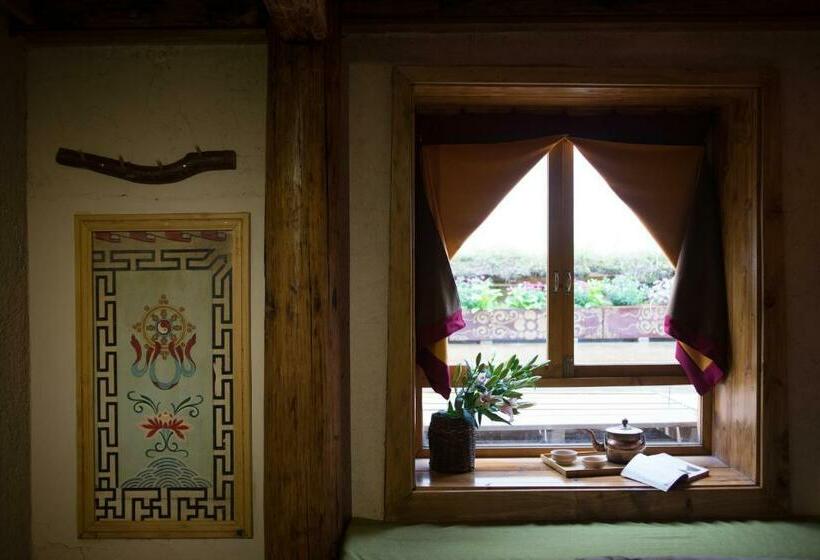 اتاق استاندارد, Courtyard Shangri La 藏舍小院