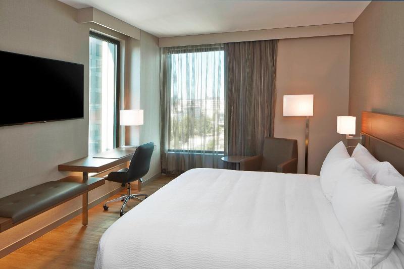 اتاق استاندارد با تخت بزرگ, Ac Hotel By Marriott Seattle Bellevue/downtown