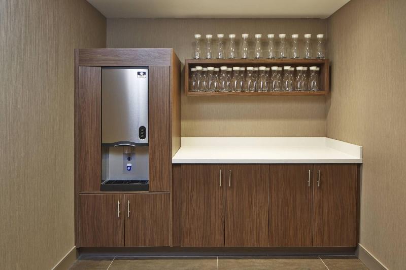 اتاق استاندارد با تخت بزرگ, Ac Hotel By Marriott Seattle Bellevue/downtown