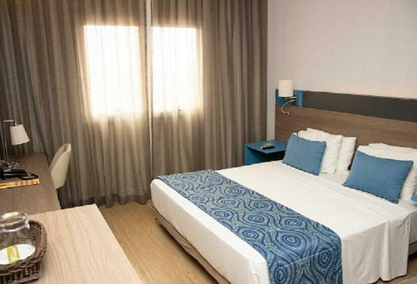 اتاق سوپریور با تخت بزرگ, Hilton Garden Inn Santo Andre