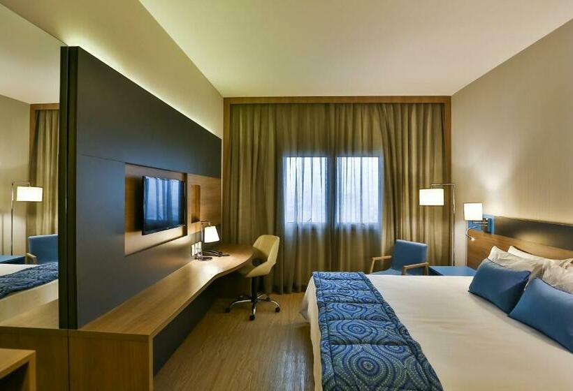 اتاق سوپریور با تخت بزرگ, Hilton Garden Inn Santo Andre