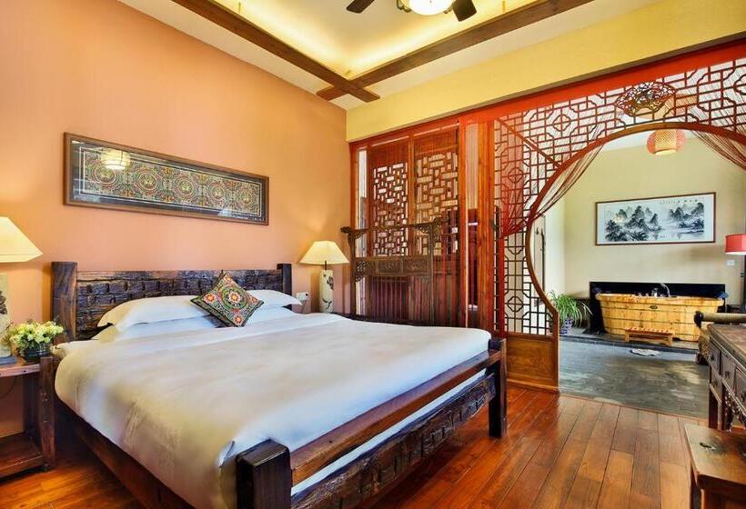 سوییت سوپریور, Yangshuo Mountain Nest Boutique