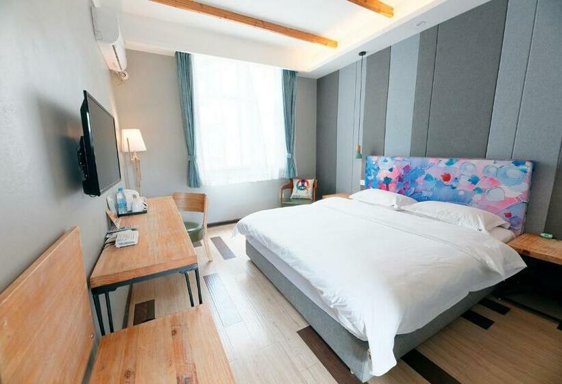 اتاق لوکس, The Cloudland International Youth Hostel Close To The City Center,15 Min Walks To The Subway, Close