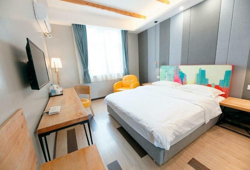 اتاق لوکس, The Cloudland International Youth Hostel Close To The City Center,15 Min Walks To The Subway, Close