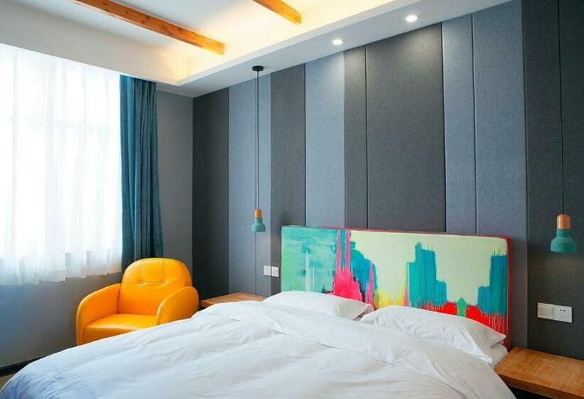 اتاق لوکس, The Cloudland International Youth Hostel Close To The City Center,15 Min Walks To The Subway, Close