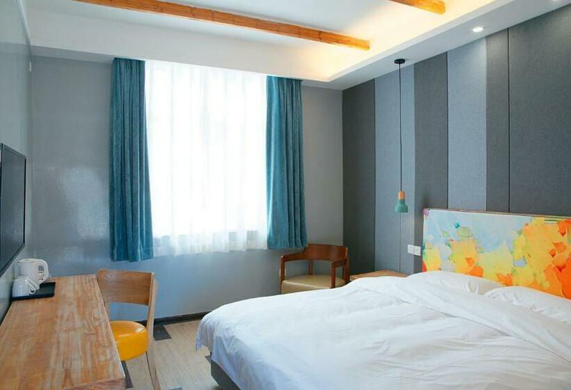 اتاق لوکس, The Cloudland International Youth Hostel Close To The City Center,15 Min Walks To The Subway, Close