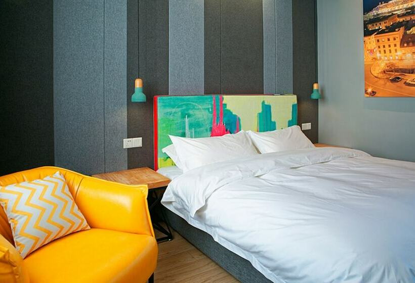 اتاق لوکس, The Cloudland International Youth Hostel Close To The City Center,15 Min Walks To The Subway, Close