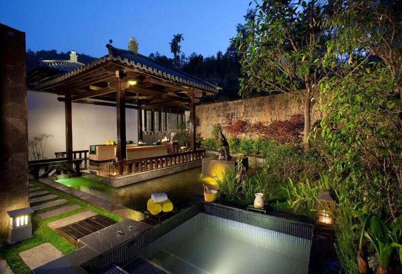 1-Bedroom Villa Garden, Banyan Tree Tengchong