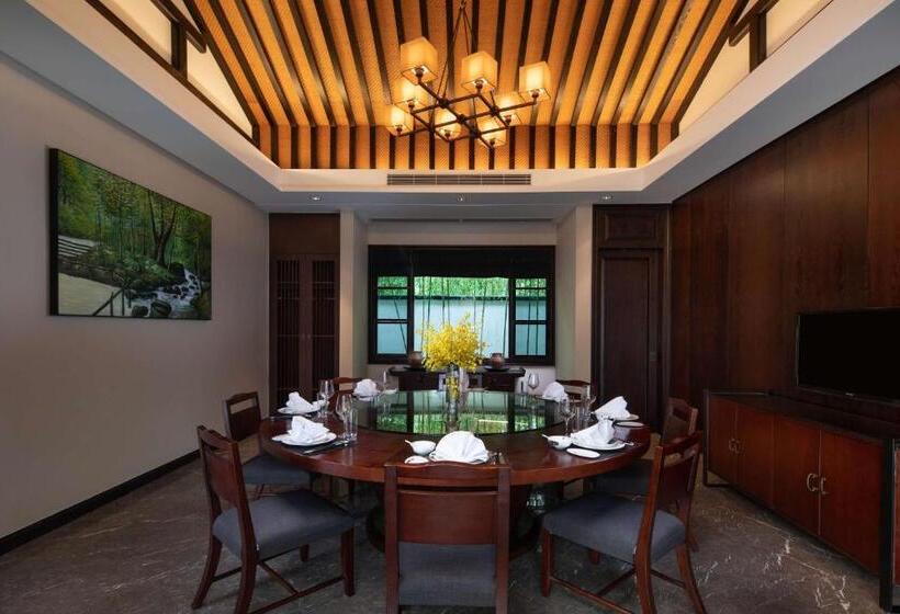 Presidential Suite, Banyan Tree Tengchong