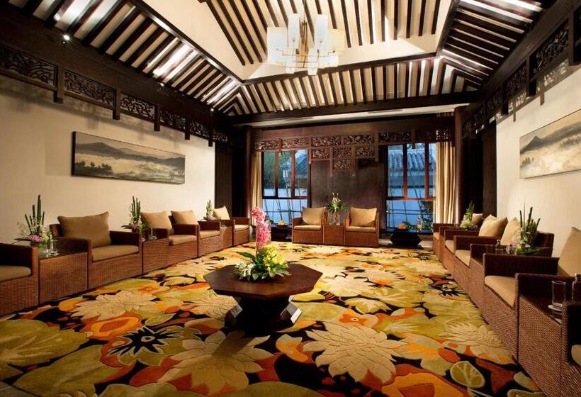 Presidential Suite, Banyan Tree Tengchong