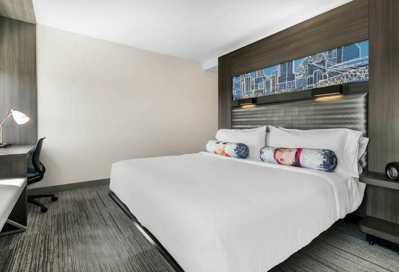 اتاق استاندارد با تخت بزرگ, Aloft Newport On The Levee