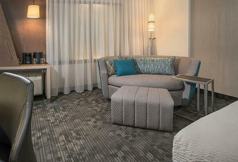 اتاق استاندارد با تخت بزرگ, Courtyard By Marriott Hershey Chocolate Avenue