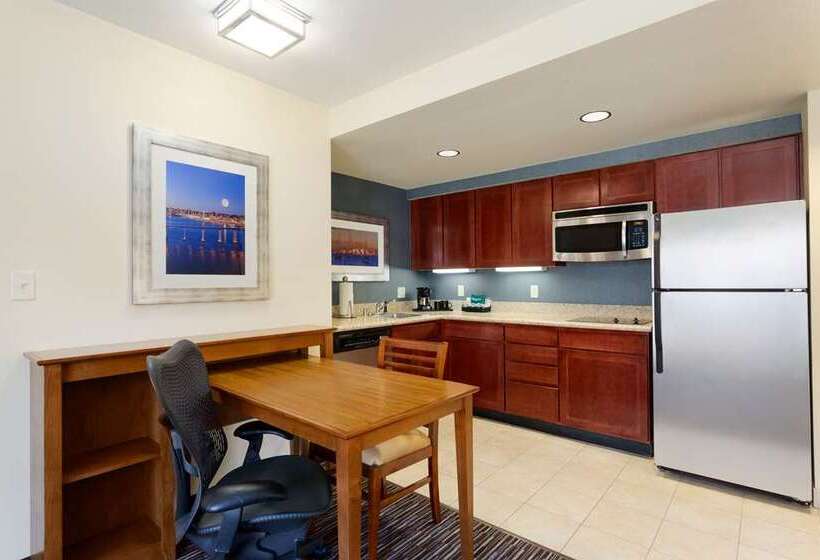 استودیوی استاندارد, Home2 Suites By Hilton Rapid City