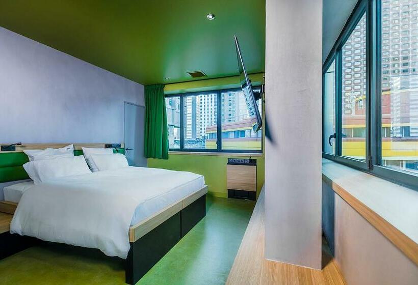 غرفة عائلية, Yooma Urban Lodge Tour Eiffel