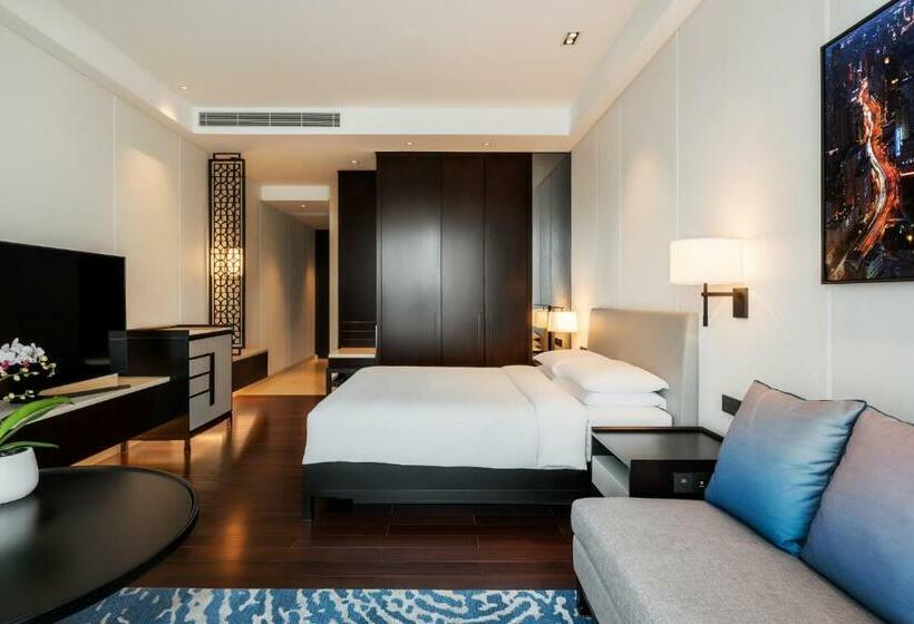 اتاق استاندارد با تخت بزرگ, Hyatt Regency Shanghai Global Harbor