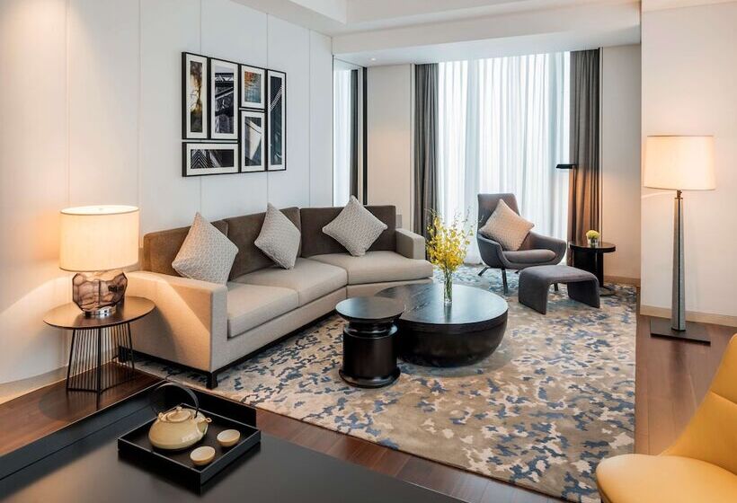 سوییت, Hyatt Regency Shanghai Global Harbor