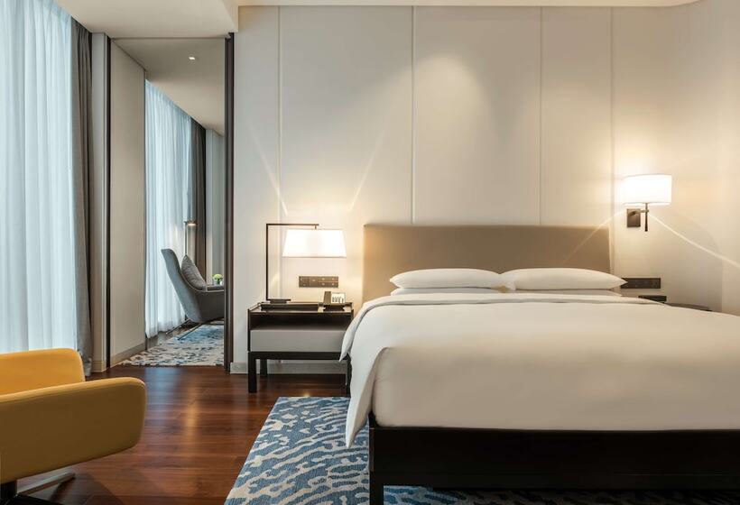 سوییت, Hyatt Regency Shanghai Global Harbor