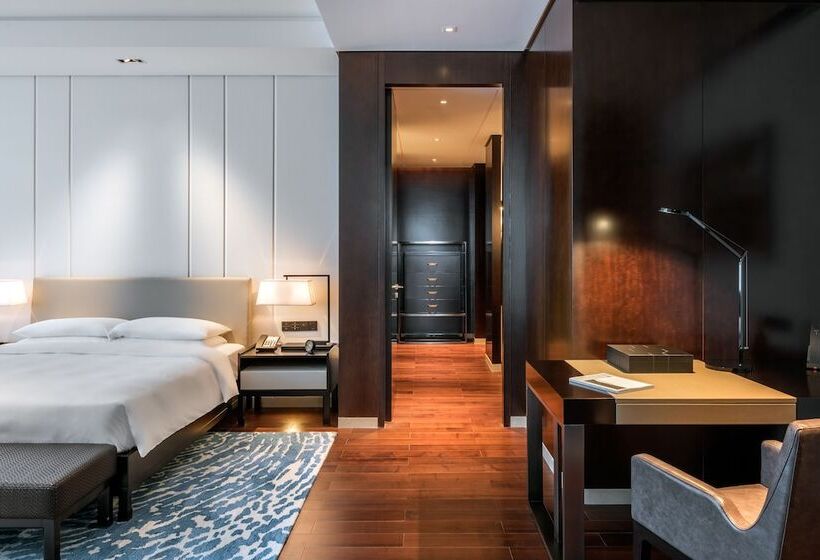 سوییت, Hyatt Regency Shanghai Global Harbor