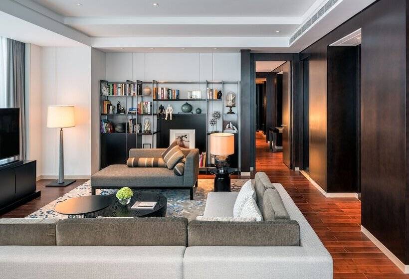 سوییت, Hyatt Regency Shanghai Global Harbor